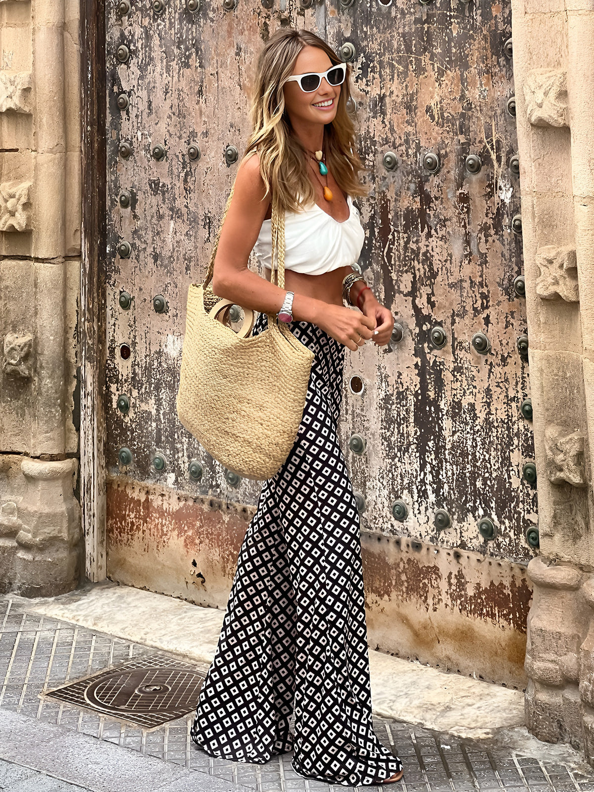 Square Pattern Flare Trousers